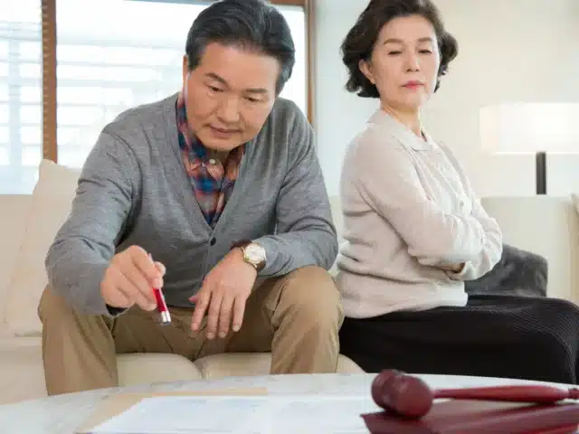 5 Mistakes People Make When Choosing a Family Lawyer And How to Avoid Them
